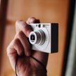 Popularność starych aparatów cyfrowych idzie w parze z trwającą od paru lat wśród generacji Z modą n