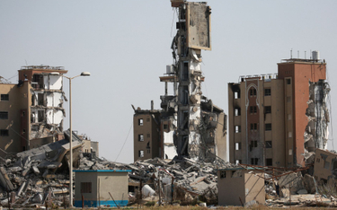 Zniszczenia po nalocie w środkowej części Strefy Gazy