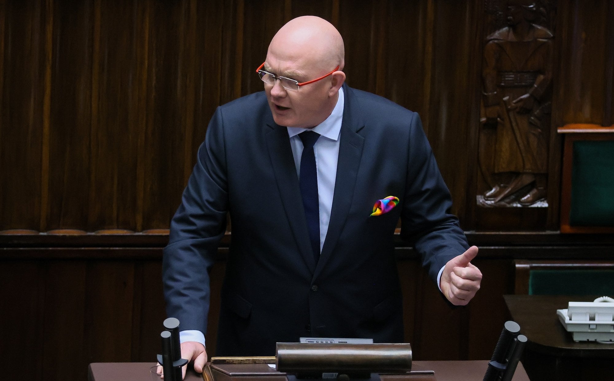 Uleganie hazardowym lobbystom czy ochrona dzieci? Kontrowersje wokół projektu wiceministra