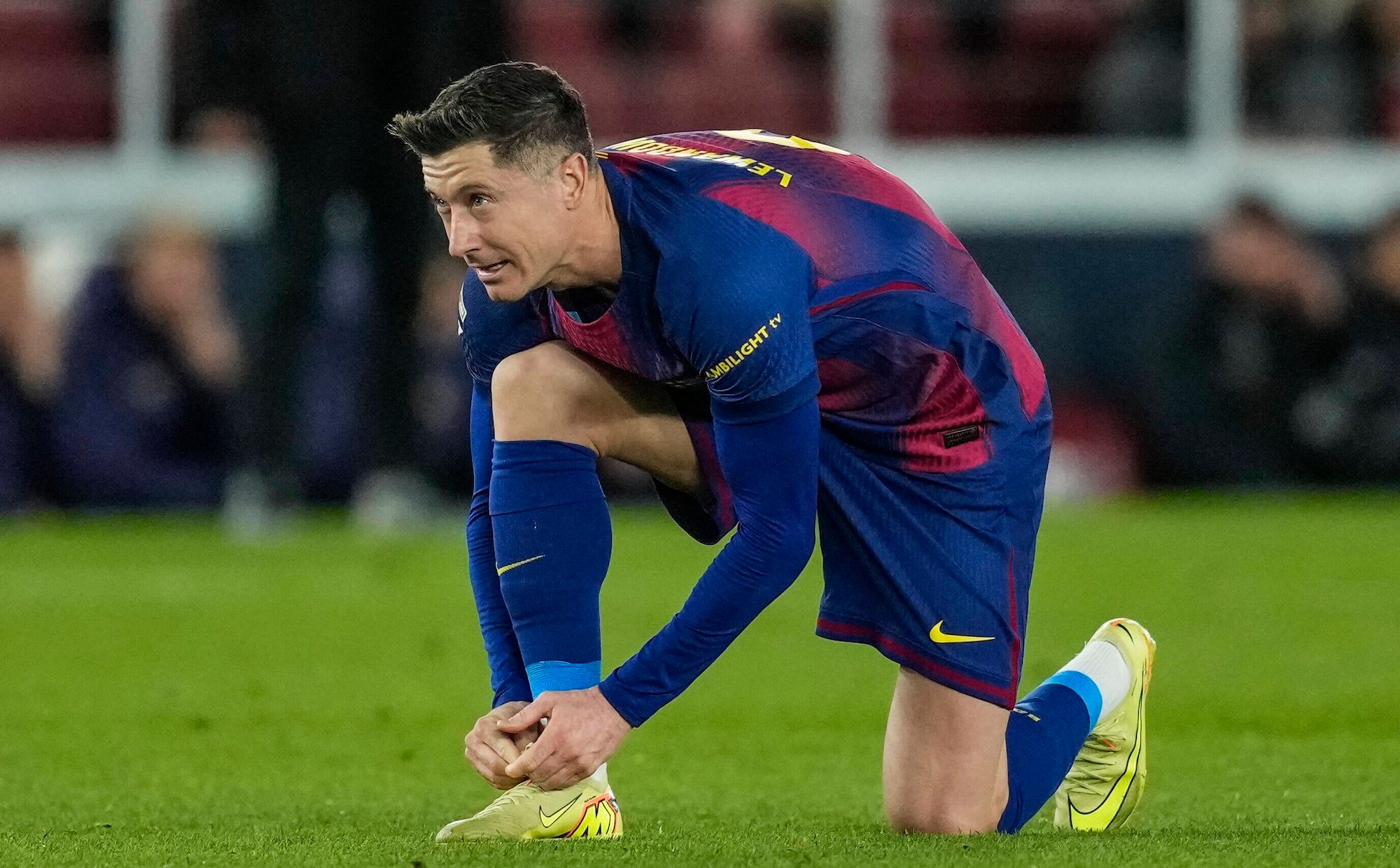 Robert zszedł z pomnika. Recenzja książki „Lewandowski. Prawdziwy”