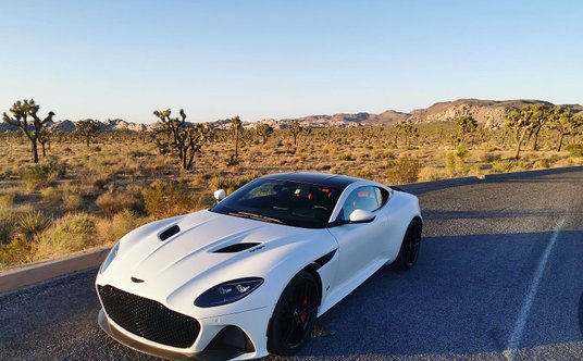Aston Martin DBS Superleggera