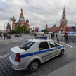 Rosyjska policja na placu Czerwonym w pobliżu Kremla w Moskwie