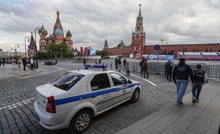 Rosyjska policja na placu Czerwonym w pobliżu Kremla w Moskwie