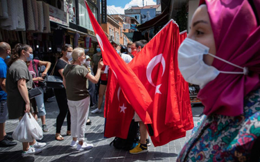 Czy tureckie banki poradzą sobie ze skokowym spadkiem kursu liry?