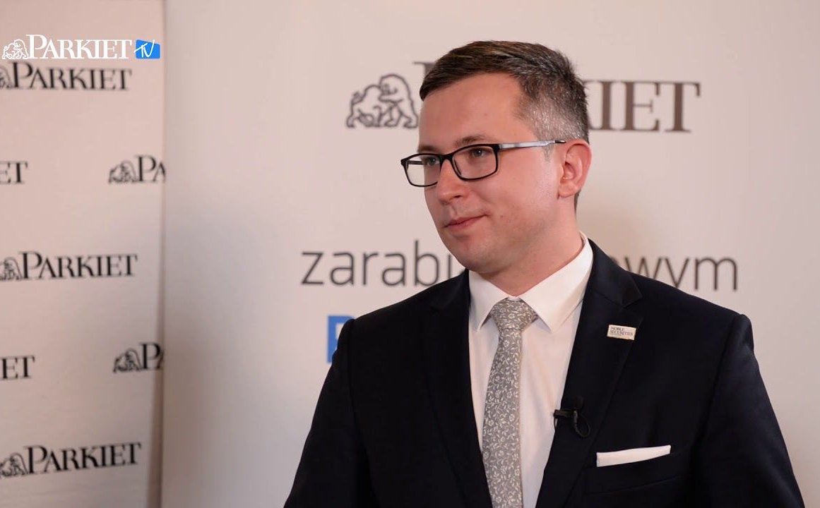 Fala ostrożności omija Polskę?