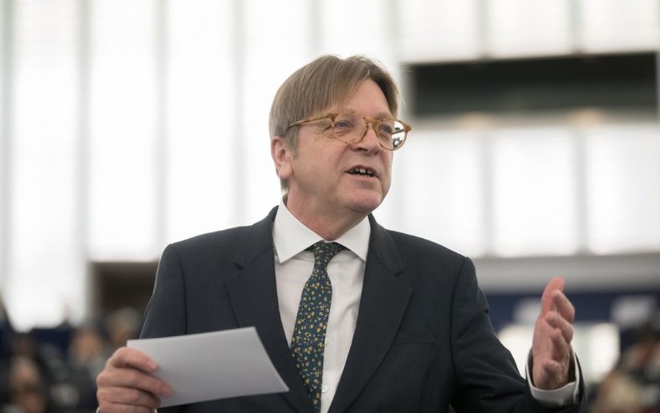 Verhofstadt: Będę na czarnej liście Kaczyńskiego