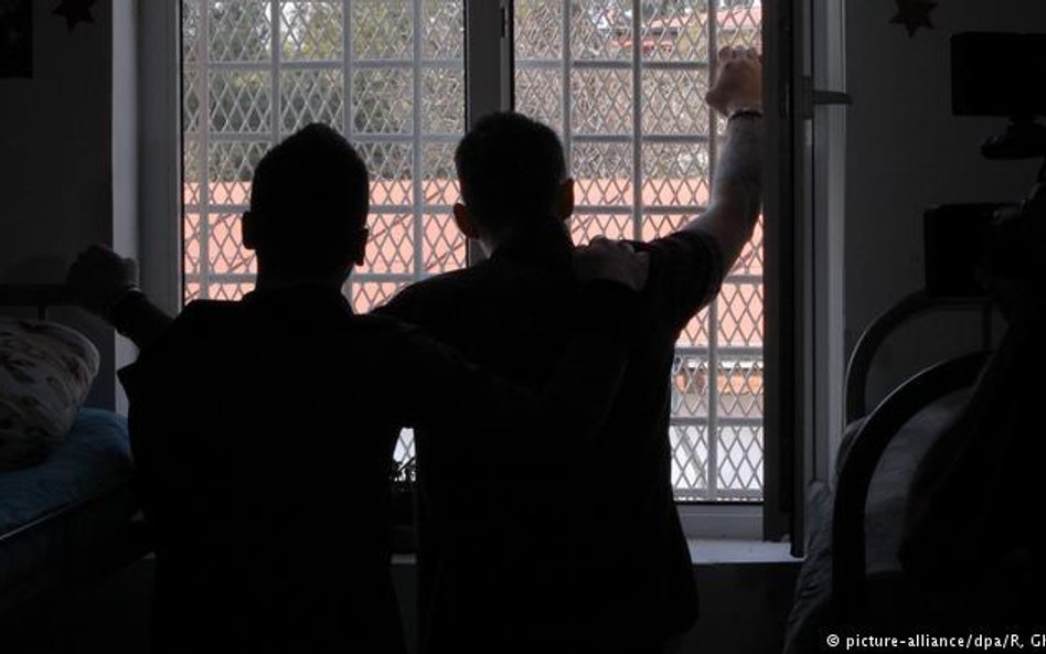 Niemieckie więzienia pękają w szwach. Coraz więcej islamistów