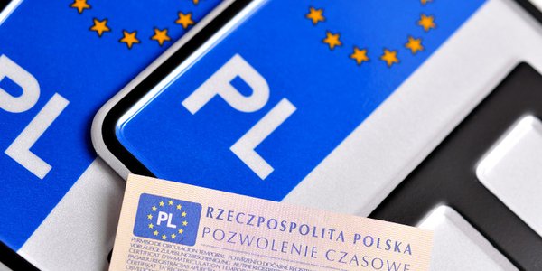 Co z zielonymi tablicami i rejestracją pojazdów online? Projekty już w Sejmie