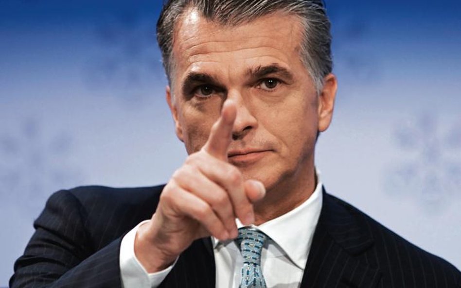 Sergio Ermotti – prezes UBS, przyznał, że jego bank współpracuje z regulatorami w śledztwie dotycząc