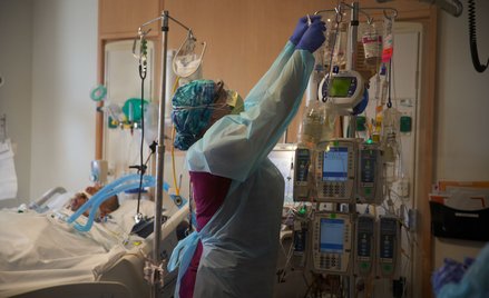 Epidemia w Polsce - raport Ministerstwa Zdrowia: W niedzielę 9176 zakażeń koronawirusem
