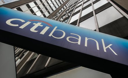 Citi Handlowy górą
