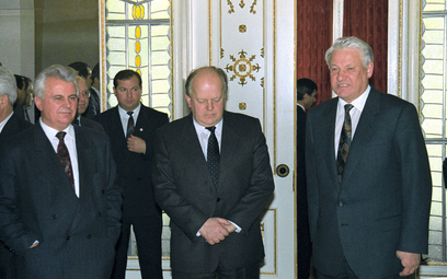 W pałacyku w Wiskulach 7 i 8 grudnia 1991 spotkali się przywódcy radzieckich republik (od lewej) ukr