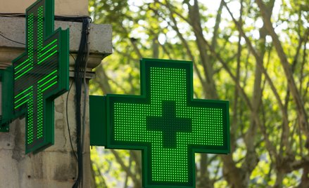 Cofnięcie zezwolenia za nieobecność farmaceuty to nie automat - wyrok NSA