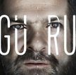 „Guru": Muzyczna opowieść o sekcie i jej wodzu
