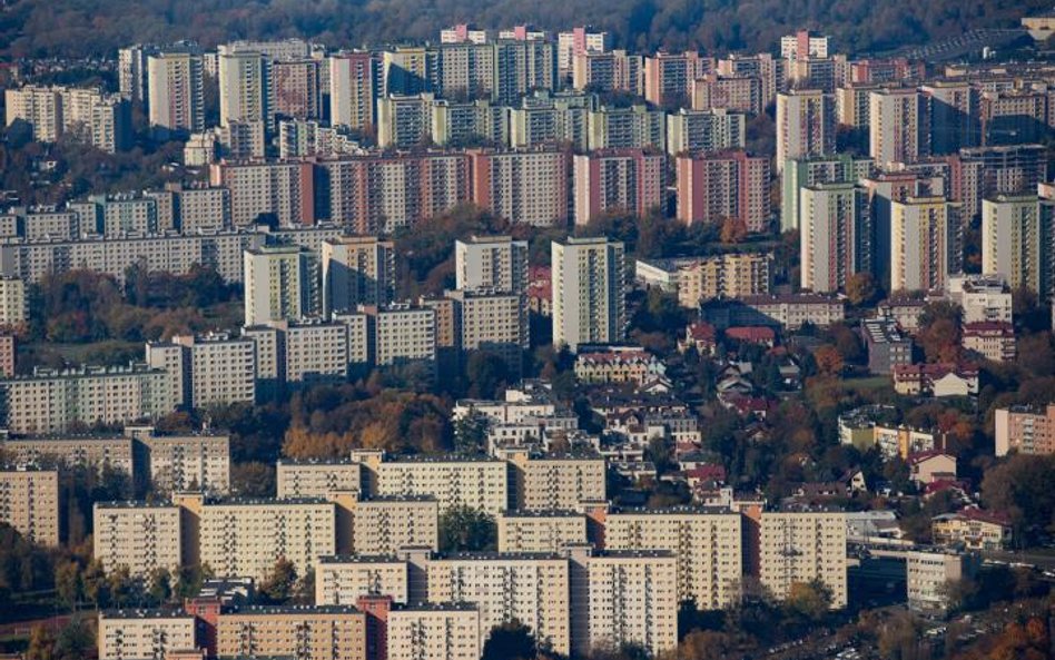 Zdaniem Krajowej Rady Notarialnej bez zaświadczeń o przekształceniu użytkowania można sprzedawać lok