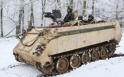 Transporter opancerzony M113
