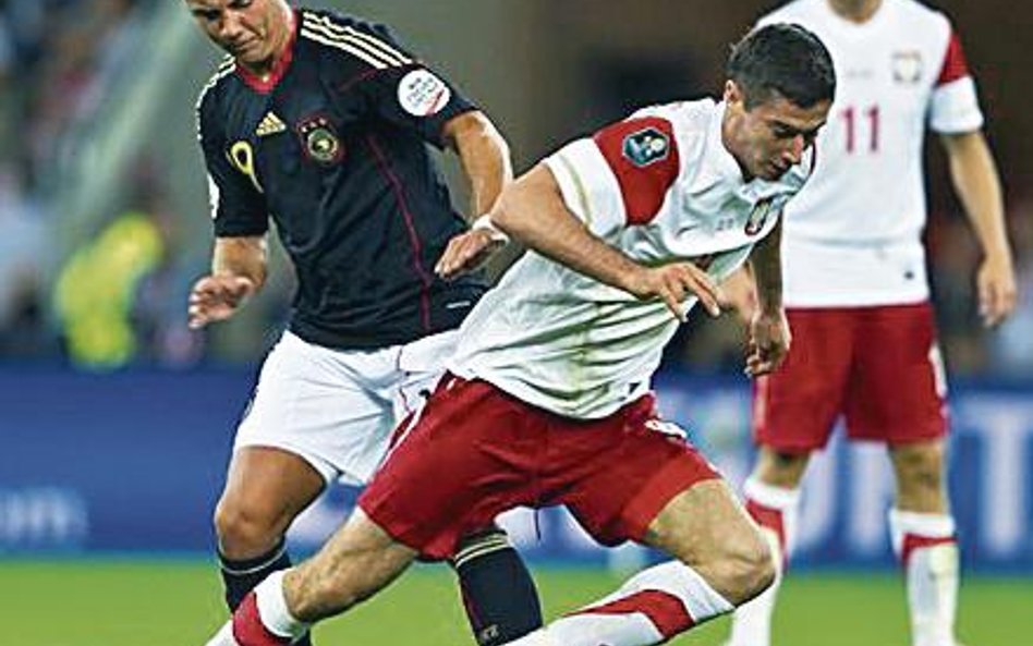 Robert Lewandowski najpierw sam skrytykował wylot do Korei, później poparł go trener Borussii Dortmu
