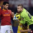 Artur Boruc broni w meczu Fiorentiny z AS Romą, 10 listopada