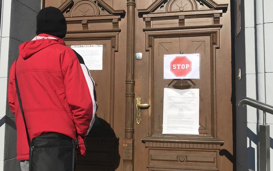 Urzędy pracują zdalnie, wizyta w magistracie tylko dla wybranych