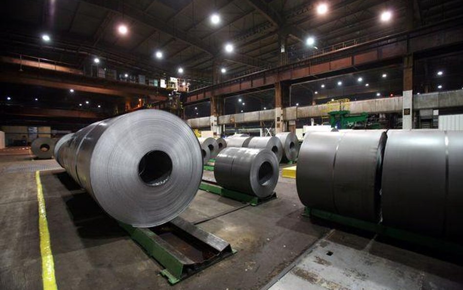 Beneficjentem zmian i drożejących wyrobów stalowych są dystrybutorzy