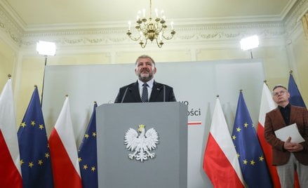Minister sprawiedliwości Waldemar Żurek na konferencji prasowej w Ministerstwie Sprawiedliwości w Wa