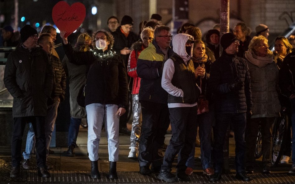 Władze Niemiec ostrzegają uczestników demonstracji antycovidowych