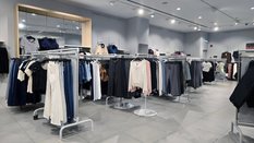 Sieć H&M likwiduje kolejne sklepy stacjonarne