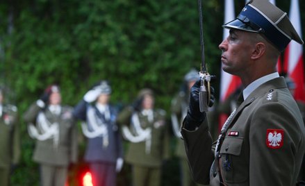 Apel Pamięci przed Pomnikiem Poległych w 1920 r. na Cmentarzu Wojskowym na Powązkach w Warszawie, 14