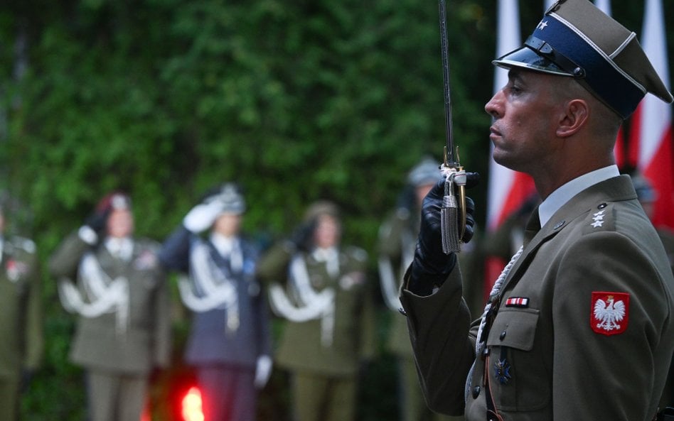Apel Pamięci przed Pomnikiem Poległych w 1920 r. na Cmentarzu Wojskowym na Powązkach w Warszawie, 14