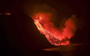 Wybuch wulkanu na La Palmie: Lawa dotarła do wód oceanu
