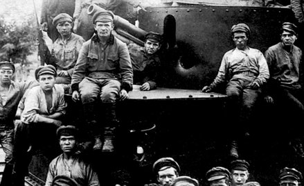 Gdy 26 kwietnia 1920 r. Polacy szli na Kijów, bolszewicy wezwali na pomoc białych oficerów. Zachęcan