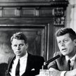 Robert F. Kennedy i John F. Kennedy podczas przesłuchań w Senacie przed komisją McClellana w sprawie
