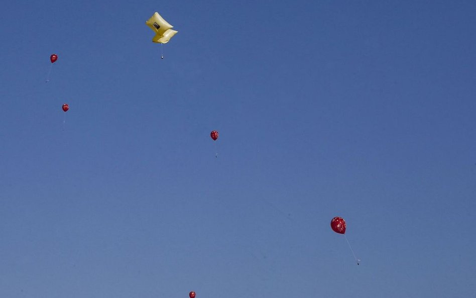 Izraelskie czołgi odpowiedziały ogniem na palestyńskie balony