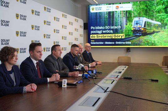 Powrót kolei do Srebrnej Góry zwiększy atrakcyjność regionu dla turystów. Właśnie podpisano umowę w 