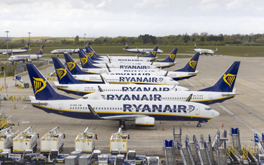 Ceny biletów Ryanaira wzrosną, a straty zmaleją