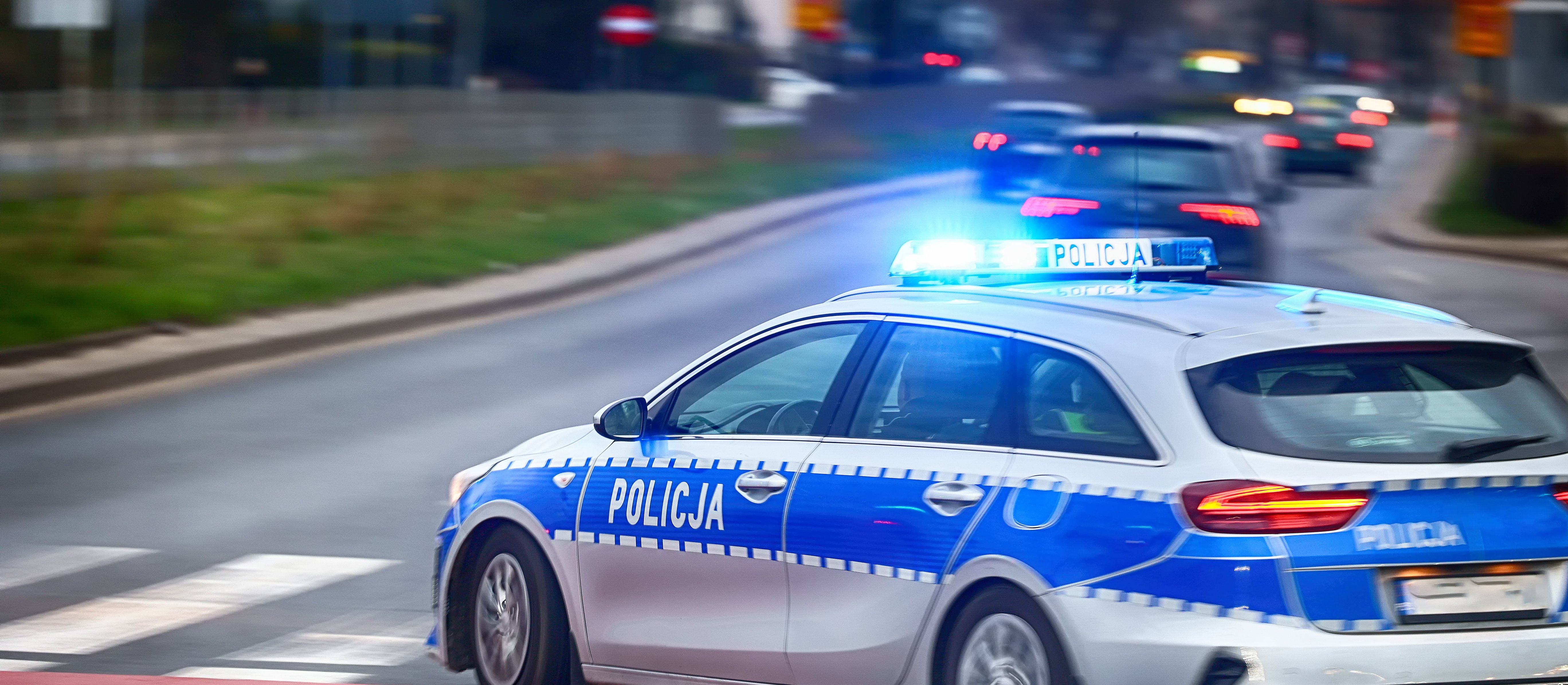 Łódź: Mężczyzna wszedł z bronią i oddał strzały. Ewakuowano pracowników fabryki