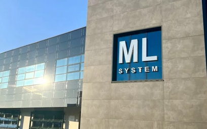 ML System z emisją