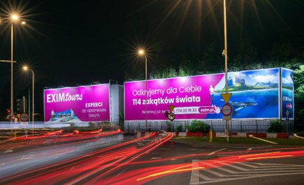 Reklamy Eximu tours stanęły między innymi na ulicach polskich miast