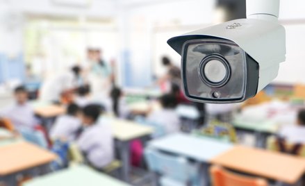 Kamera w szkolnej toalecie narusza godność ucznia