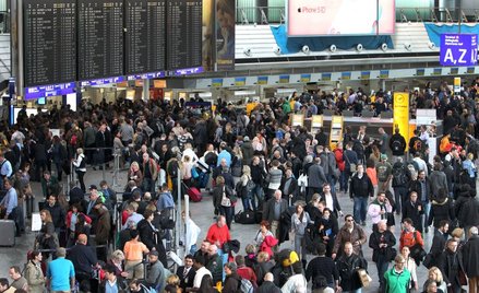 Ewakuacja z lotniska we Frankfurcie. Przez podejrzany bagaż