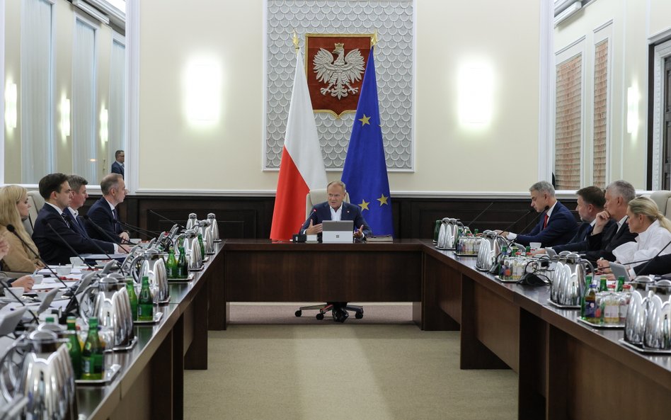 Premier Donald Tusk na posiedzeniu rządu