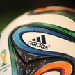 Adidas wysyła buty i piłki nożne w kosmos. Będzie je testował