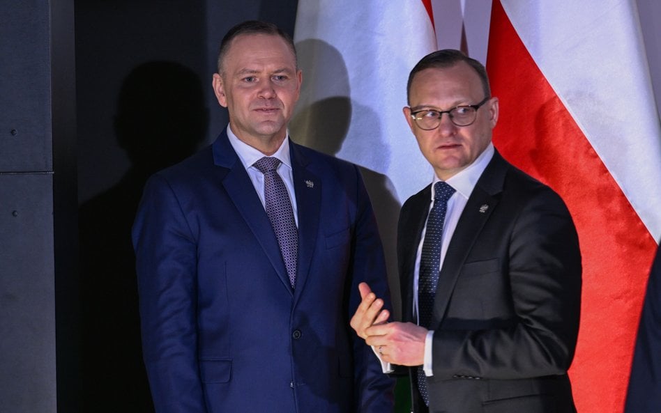 Rzecznik prezydenta Rafał Leśkiewicz powiedział, że Karol Nawrocki „postanowił uporządkować sytuację