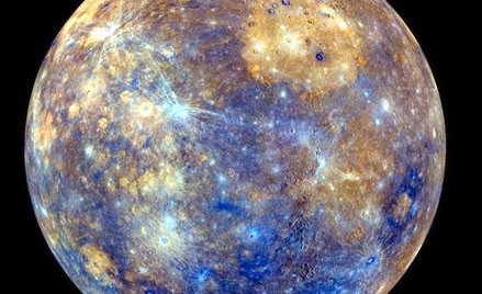 Zdjęcie powierzchni Merkurego w nienaturalnych barwach