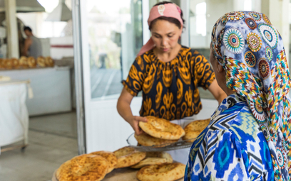 Uzbekistan ma bardzo ograniczone pole manewru dla wprowadzenia skróconego tygodnia pracy. Dodatkowo 