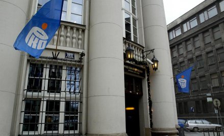 PKO BP pożycza na przejęcie Pekao
