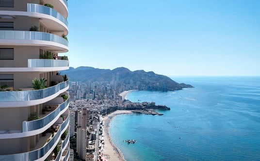 TM Tower by TM Grupo Inmobiliario w Benidormie, Hiszpania