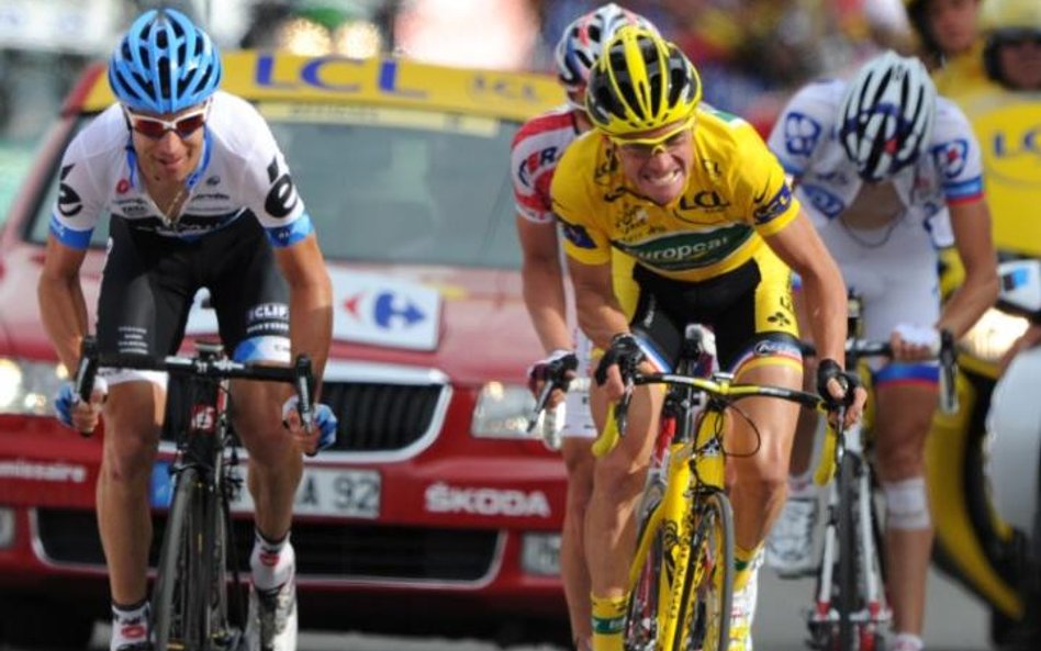 Nadspodziewanie długo w klasyfikacji generalnej prowadził Francuz Thomas Voeckler