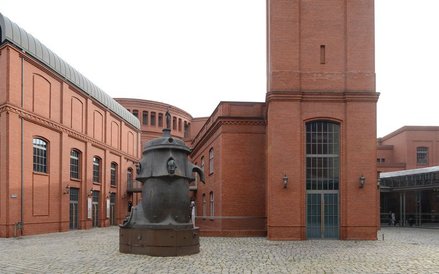 „Kufel” odsłonięto 11 marca 2007 r. na otwarcie Pasażu.