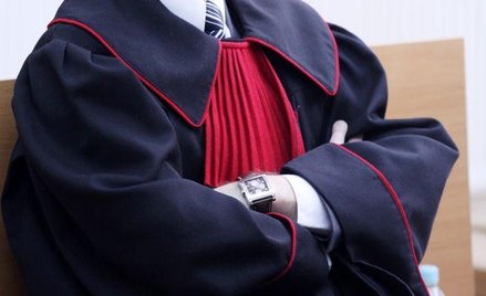 Więcej adwokatów i radców chce do prokuratury